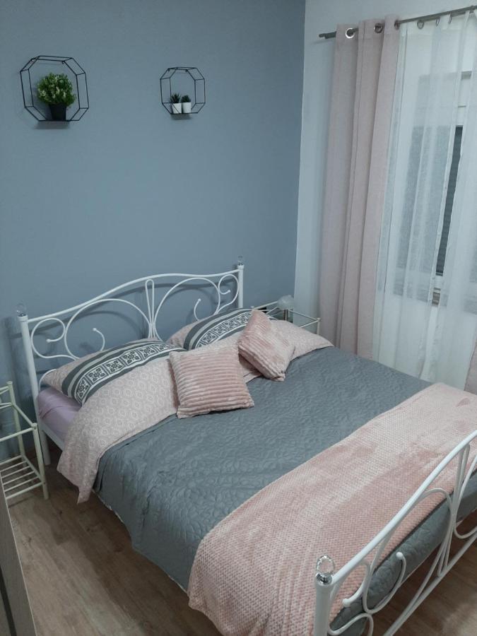 Ferienhaus Karlo Pridraga Экстерьер фото