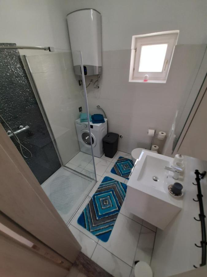 Ferienhaus Karlo Pridraga Экстерьер фото